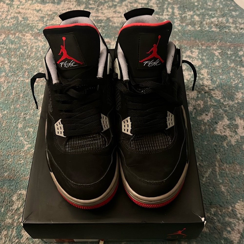 Nike Air Jordan 4 Bred
